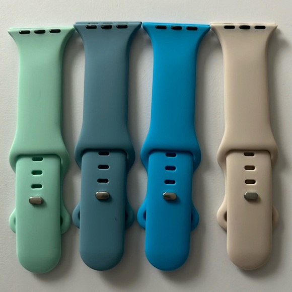Set of 4 Blue & Cream Silicone Bands for Women's Apple Watch - Picture 1 of 3